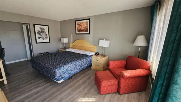 Heritage Inn 5