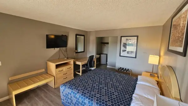 Heritage Inn 7